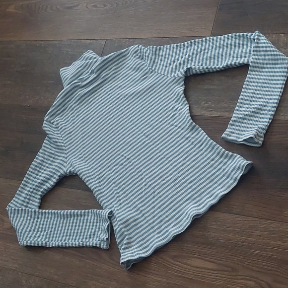 Cropped turtleneck - Picture 5 of 5